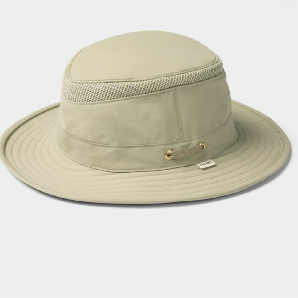 NWT Tilley Airflow Tan Wide-Brimmed Hat with Rounded Crown 🆕
